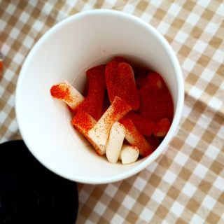 유비쿡 컵떡볶이 매운컵떡볶이2개/ 짜장컵떡볶이 2개  총 4개세트 — 5점을 준 리뷰어가 2021년 4월 올린 사용 사진