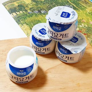 매일바이오 그릭요거트 오리지널 플레인 4개, 로스터리 커피믹스 4개 — 5점을 준 리뷰어가 2021년 12월 올린 사용 사진