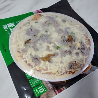 [푸딩팩토리] 10인치 씬피자 3종 택2_베샤멜 고르곤졸라/불고기/고르곤졸라 — 5점을 준 리뷰어가 2022년 5월 올린 사용 사진