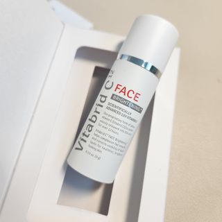 Free [비타브리드]피부를 위한 비타민C 조합! 비타브리드C12 듀얼 드롭 세럼&페이스 브라이트닝+ — 5점을 준 리뷰어가 2023년 10월 올린 사용 사진
