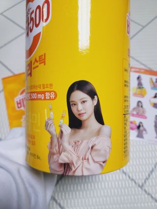 광동생활건강 [광동] 제니비타민C 비타500데일리스틱 180포+제니등신대+제니스티커 — 5점을 준 리뷰어가 2021년 12월 올린 사용 사진