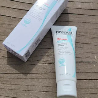 피지오겔 레드수딩 시카밸런스 크림 50ml — 5점을 준 리뷰어가 2022년 4월 올린 사용 사진