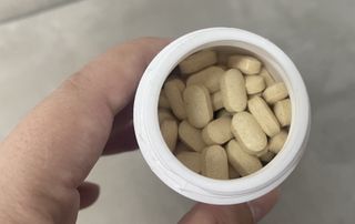 프리마인 평생 써야하는 관절의 건강을 위한 완벽설계 솔루션 관절n마디케어 플러스 120정 — 4.5점을 준 리뷰어가 2021년 11월 올린 사용 사진