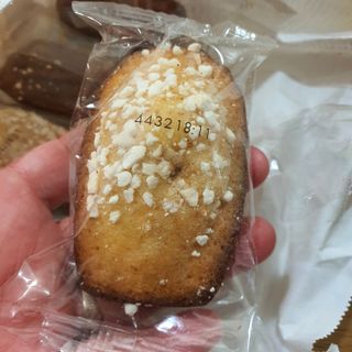 [메종콜리브리] 프랑스 마들렌 메종콜리브리 레몬 마들렌 2팩 — 5점을 준 리뷰어가 2022년 4월 올린 사용 사진