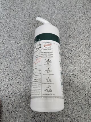 [바이오맥스] 프로코어 탈모완화샴푸 1000ml — 5점을 준 리뷰어가 2022년 8월 올린 사용 사진