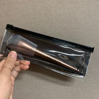 [툴앤썸] 메이크업 브러시로 바르고 호빵 스펀지로 클렌징하는 A-Z 뷰티툴 5종 — 5점을 준 리뷰어가 2021년 1월 올린 사용 사진