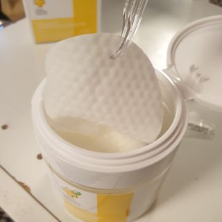 랑벨 비타 에너지 잡티 앰플 패드 65매 (투명하고 밝은 얼굴 광채패드) — 5점을 준 리뷰어가 2022년 5월 올린 사용 사진