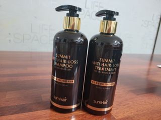썸헤어 / SUMHAIR 썸헤어  써밋 안티 헤어로스 샴푸+트리트먼트 — 5점을 준 리뷰어가 2021년 5월 올린 사용 사진