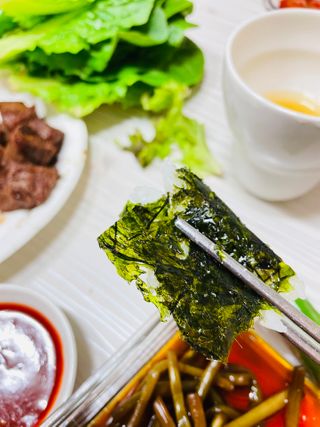 [해림맛김] 들기름에 구운 바삭바삭 김 4종 세트 + 1종 랜덤발송 총5개입 — 5점을 준 리뷰어가 2021년 2월 올린 사용 사진