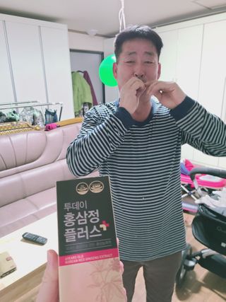서울약사신협_투데이홍삼정플러스스틱_10g x 30포 — 5점을 준 리뷰어가 2020년 12월 올린 사용 사진
