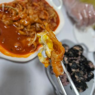 [닭집아들 신제품] 직화무뼈국물닭발 & 직화로제무뼈닭발 — 4.5점을 준 리뷰어가 2023년 5월 올린 사용 사진