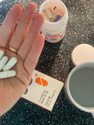 프리마인 성큼다가온 봄, 이너뷰티를 챙겨야 피부도 화사하게, 컨디션도 활기차게. 흡수율을 높인 고효율 비타민. — 5점을 준 리뷰어가 2022년 12월 올린 사용 사진