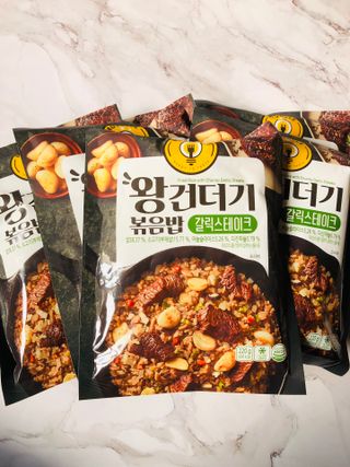 한성기업 무볼레 왕건더기 볶음밥 갈릭스테이크 — 5점을 준 리뷰어가 2021년 10월 올린 사용 사진