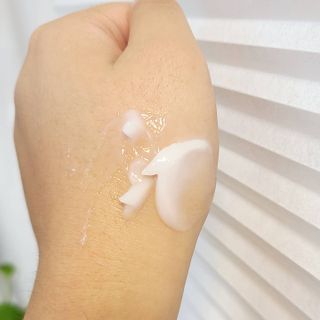 아이앤립 / EYENLIP 아이앤립 연어오일 리바이탈라이징 토너+앰플+크림 3종 세트 — 5점을 준 리뷰어가 2021년 5월 올린 사용 사진