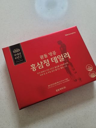 광동생활건강 광동 명품 홍삼정데일리 10mL x 30포 — 5점을 준 리뷰어가 2023년 4월 올린 사용 사진
