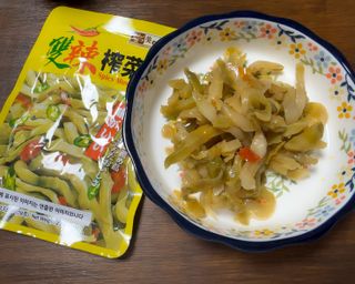 루시델리 야미하우스 홍콩 스파이시 프리미엄 짜사이 무침 500g — 5점을 준 리뷰어가 2024년 7월 올린 사용 사진