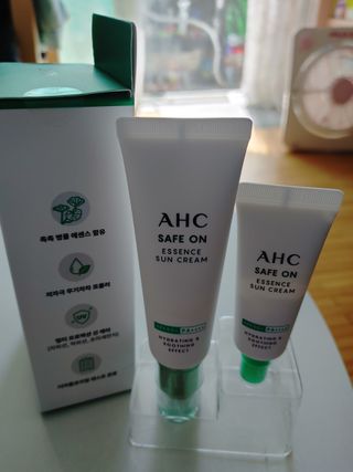 [AHC] 세이프온 에센스 선크림 올리브영 스페셜 증정 기획세트 — 5점을 준 리뷰어가 2022년 6월 올린 사용 사진