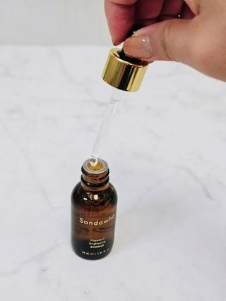 스킨큐어 산다화 비타민c 화이트닝 에센스 30ml — 4.5점을 준 리뷰어가 2023년 9월 올린 사용 사진