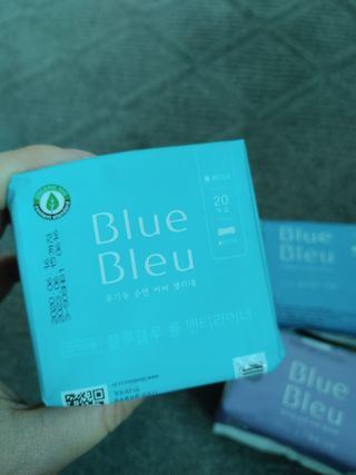 블루블루 유기농 순면 커버 생리대 — 5점을 준 리뷰어가 2021년 2월 올린 사용 사진