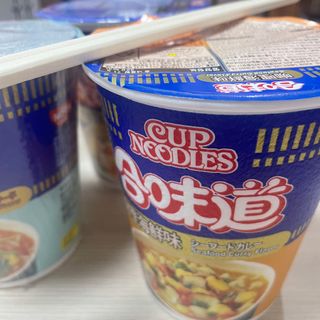 NISSIN 닛신 컵누들  4종 - 씨푸드오리지날, 씨푸드 스파이시, 씨푸드 커리, 씨푸드 XO소스 — 5점을 준 리뷰어가 2023년 1월 올린 사용 사진