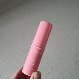 스킨큐어 산다화 카멜리아 안티 링클 멀티밤 — 5점을 준 리뷰어가 2022년 11월 올린 사용 사진