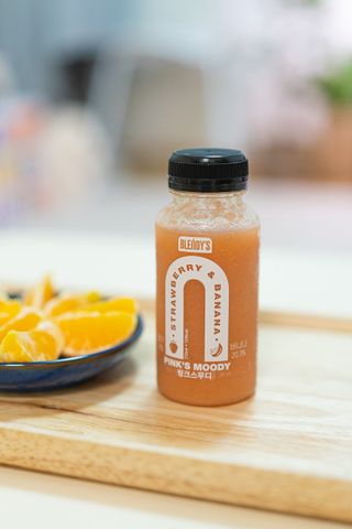 BLENDY'S 핑크 스무디+블론디 스무디 — 5점을 준 리뷰어가 2022년 4월 올린 사용 사진