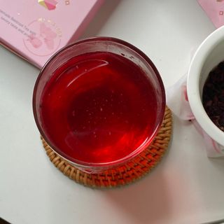 마시다 매혹적인 붉은 빛이 입안 가득히, 비트루트차 — 4.5점을 준 리뷰어가 2021년 3월 올린 사용 사진