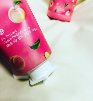 [후르디아] 복숭아 바디워시+바디에센스 세트 — 4.5점을 준 리뷰어가 2021년 9월 올린 사용 사진