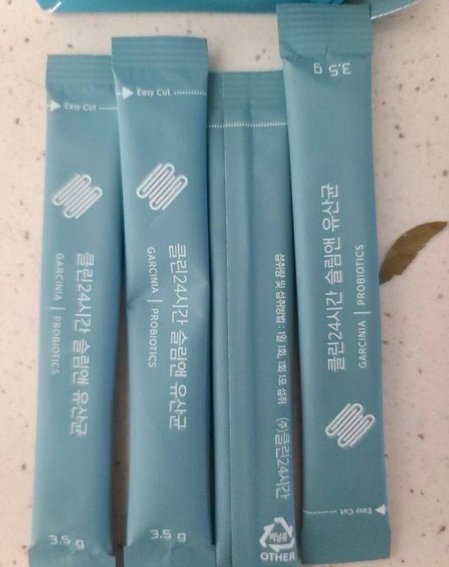 클린24시간 슬림앤유산균 1박스 (3.5g X 15포) 리뷰 사진