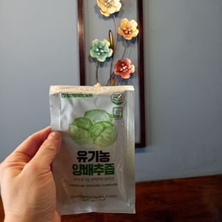 참앤들황토농원 국내산 유기농 양배추를 그대로 담은,  유기농 양배추즙  80ml X 30포 1박스 — 5점을 준 리뷰어가 2023년 3월 올린 사용 사진