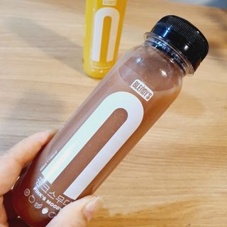 BLENDY'S 핑크 스무디+블론디 스무디 — 5점을 준 리뷰어가 2021년 12월 올린 사용 사진