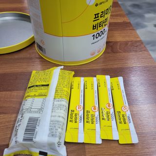 서울약사신협 프리미엄비타민C1000_2.5G x 100포 — 5점을 준 리뷰어가 2021년 1월 올린 사용 사진