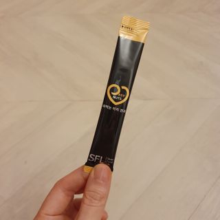짜먹는 이지견과 짜먹는 이지아몬드, 짜먹는 이지허니피넛, 짜먹는 이지캐슈넛 각 10g X  10포 — 5점을 준 리뷰어가 2021년 1월 올린 사용 사진