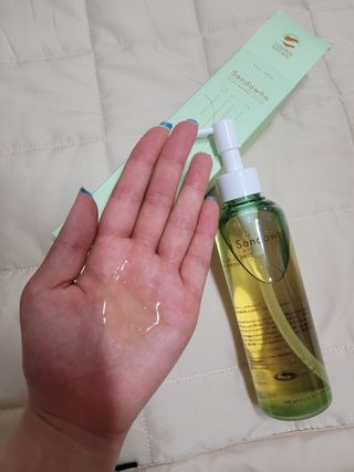 스킨큐어 산다화 순한 클렌징 동백 오일 200ml — 4.5점을 준 리뷰어가 2023년 5월 올린 사용 사진