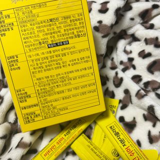 자연에온 경남제약 비타민 쉬머 저분자콜라겐 20g x 30포 — 5점을 준 리뷰어가 2021년 12월 올린 사용 사진