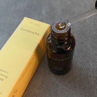 스킨큐어 산다화 비타민c 화이트닝 에센스 30ml — 5점을 준 리뷰어가 2022년 3월 올린 사용 사진