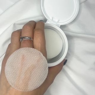 산다화 비타민씨 화이트닝 토너 패드 — 5점을 준 리뷰어가 2023년 5월 올린 사용 사진