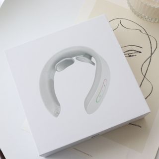 멜리언스 목 마사지기 — 5점을 준 리뷰어가 2022년 2월 올린 사용 사진