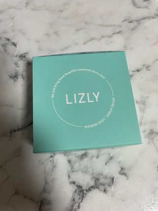 리즐리 씨슬릭 톤업 쿨링 쿠션 15g — 4점을 준 리뷰어가 2021년 8월 올린 사용 사진