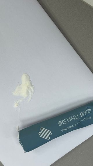 클린24시간 슬림앤유산균 1박스 (3.5g X 15포) — 5점을 준 리뷰어가 2023년 1월 올린 사용 사진