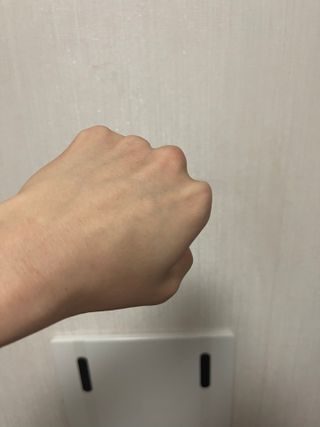 [AHC] 세이프온 에센스 선크림 올리브영 스페셜 증정 기획세트 — 4.5점을 준 리뷰어가 2022년 6월 올린 사용 사진