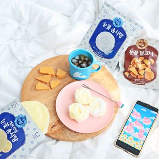 딜라이트 프로젝트  달콤한 눈꽃 간식세트( 눈꽃 솜사탕 / 레몬라임 솜사탕 / 달고나 총 7EA+스마트톡 증정) — 5점을 준 리뷰어가 2022년 5월 올린 사용 사진