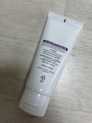 셀프 모이스처라이징 프로텍션 크림 셀프 모이스처라이징 프로텍션크림 — 5점을 준 리뷰어가 2022년 4월 올린 사용 사진