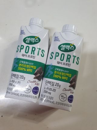 셀렉스스포츠 셀렉스 스포츠 웨이 프로틴 초콜릿 _ 330ml x 12팩 — 5점을 준 리뷰어가 2021년 3월 올린 사용 사진