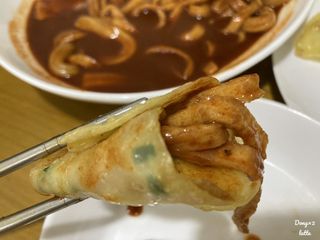 [푸딩팩토리] 즉석누들떡볶이 540g + 대구전통 납작만두 260g — 5점을 준 리뷰어가 2022년 12월 올린 사용 사진