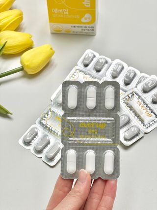 [몸엔용] 에버업 멀티비타민&미네랄, 눈건강 루테인 혈행건강 오메가3, 면역 프로바이오틱스 3종 택1 — 5점을 준 리뷰어가 2022년 4월 올린 사용 사진