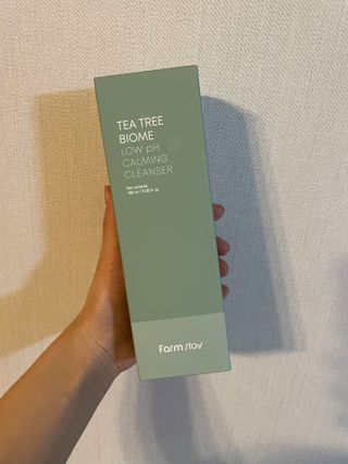[팜스테이] 티트리 바이옴 로우 피에이치 카밍 클렌저 — 3.5점을 준 리뷰어가 2022년 8월 올린 사용 사진
