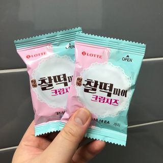 롯데제과 찰떡파이 크림치즈 — 5점을 준 리뷰어가 2021년 5월 올린 사용 사진