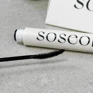 더소설 소설 블랙아이래쉬 세럼 10g(SOSEOL BLACK EYELASH SERUM 10g) — 5점을 준 리뷰어가 2024년 3월 올린 사용 사진