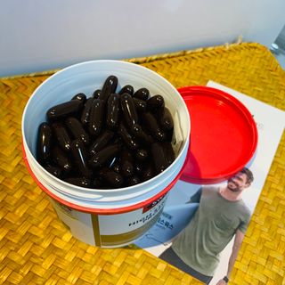 Swisse 스위스 고함량 프로폴리스 2,000mg 210정 — 5점을 준 리뷰어가 2021년 11월 올린 사용 사진